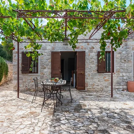 Tenuta Guarini Trulli On Selva Di - Happy Appartamento *